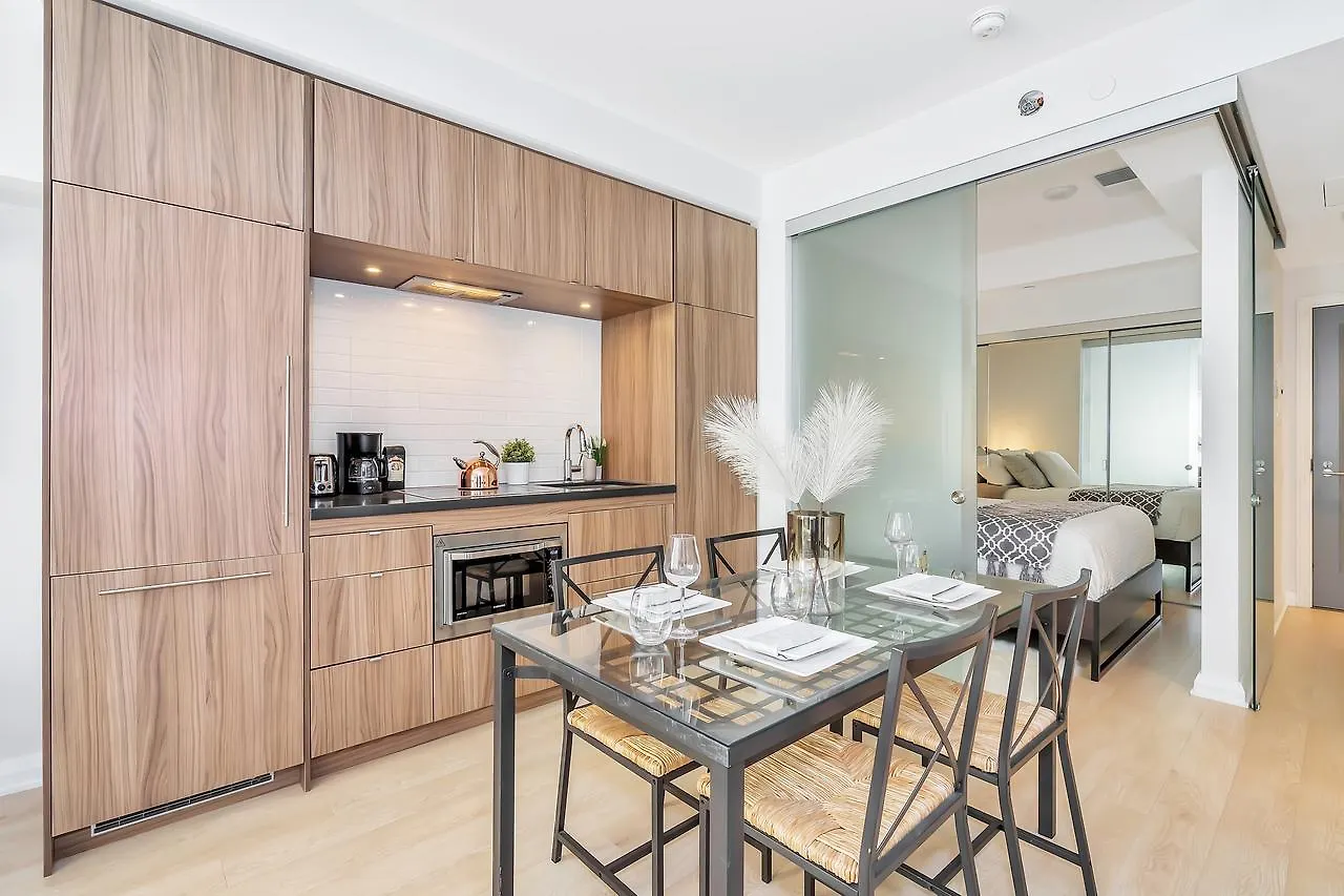 Classic & Trendy Yorkville Condo Toronto 0*,  Canada