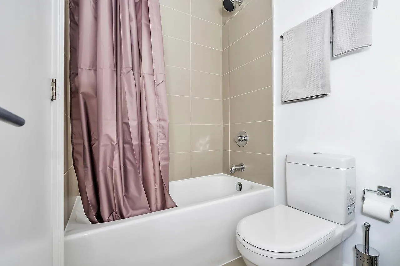 Apartment Classic & Trendy Yorkville Condo Toronto